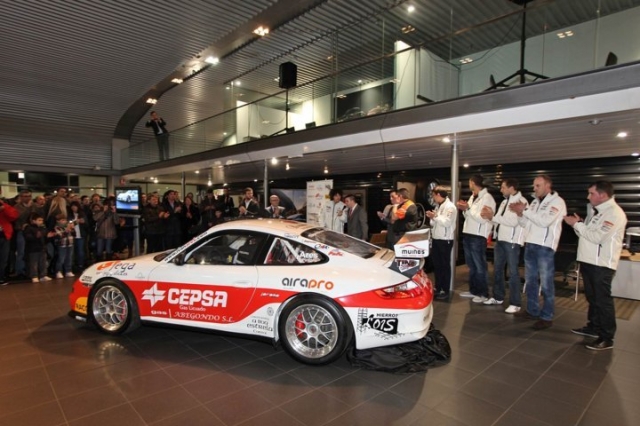 001 presentacin centro porsche corua 17